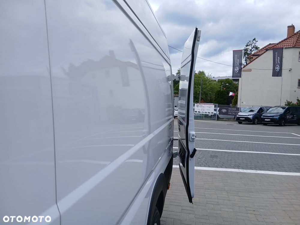 Toyota Proace Max - 18