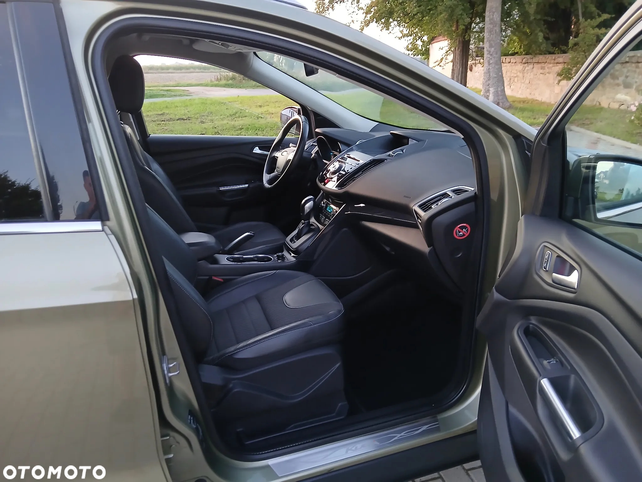 Ford Kuga 2.0 TDCi 4WD Titanium - 28