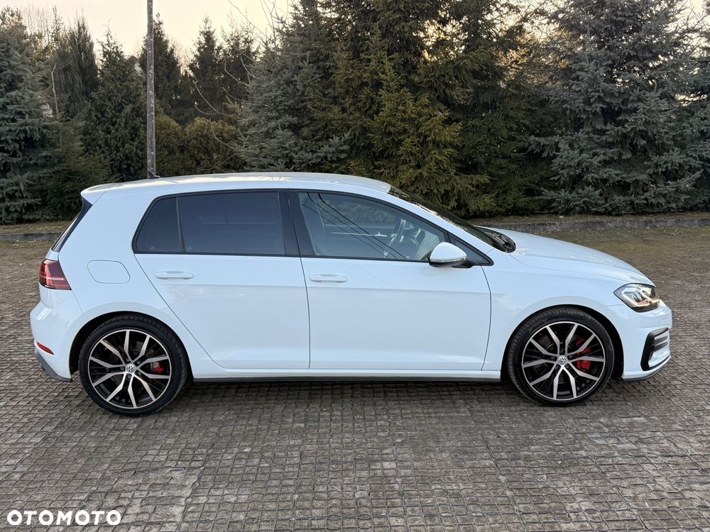 Volkswagen Golf GTI (BlueMotion Technology) DSG Performance - 18