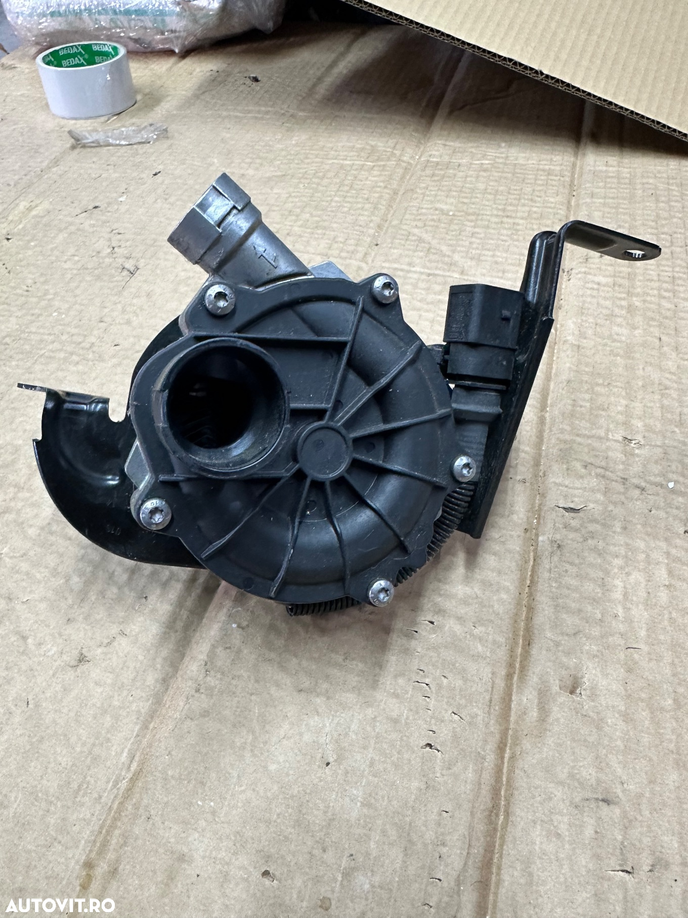 Pompa auxiliara apa AUDI A4, A5, A6, A7, A8, S4, S5 an 2012-2018 cod 079959231C - 3