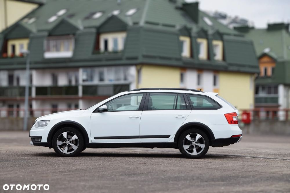 Skoda Octavia 2.0 TDI 4x4 DSG Scout - 3