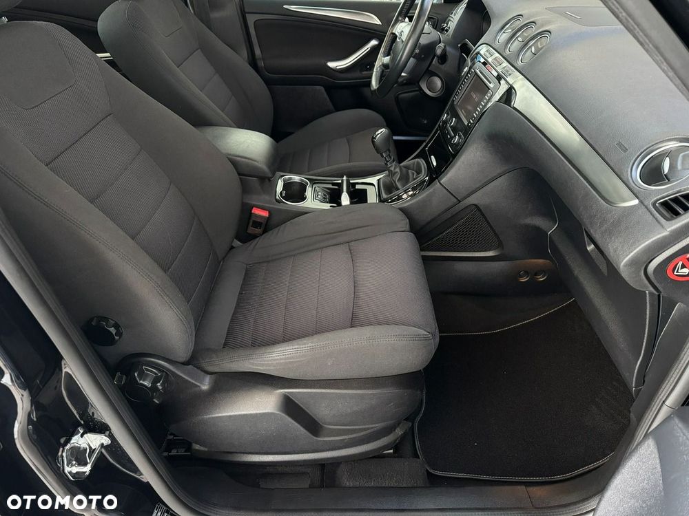 Ford S-Max 2.0 TDCi DPF Titanium - 19
