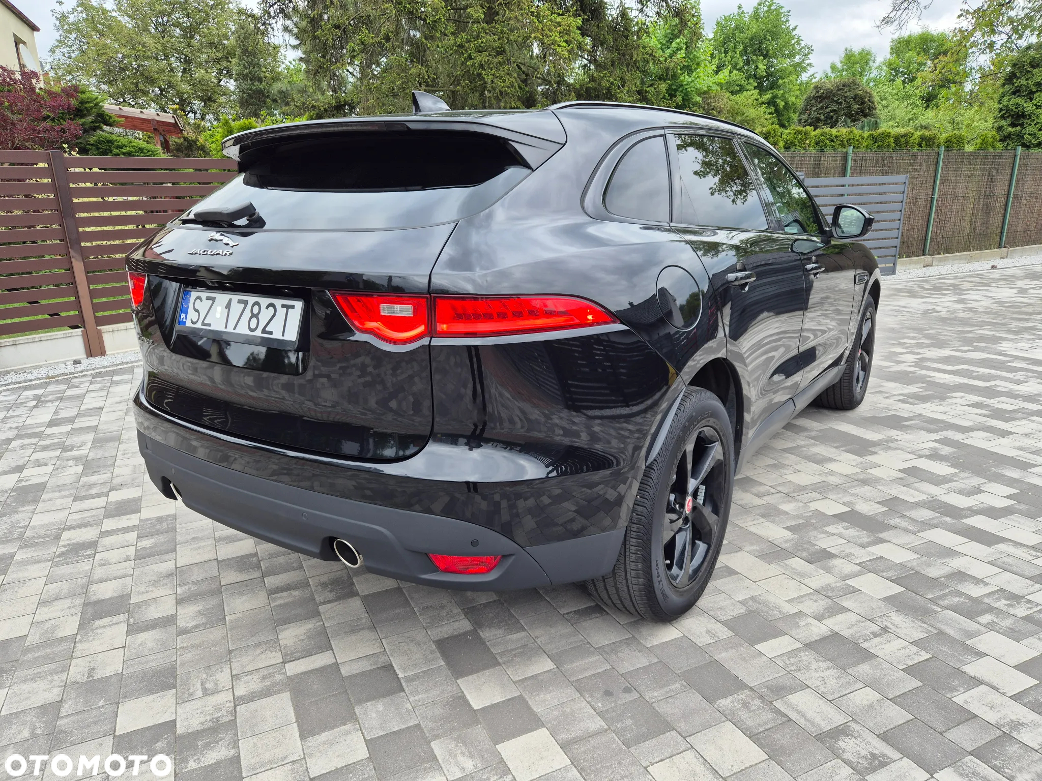 Jaguar F-Pace P250 AWD - 4