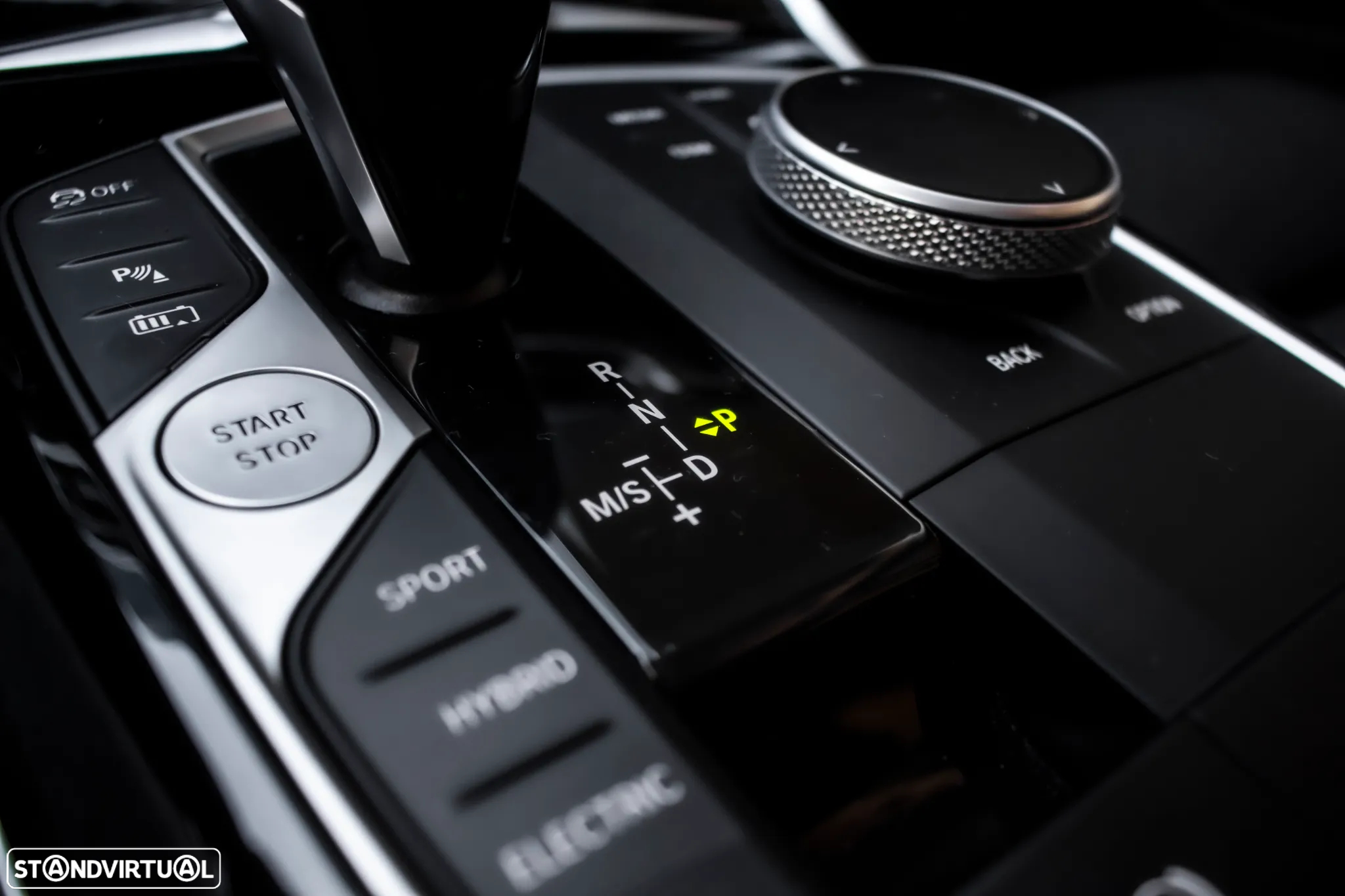 BMW 330 e Touring Line Luxury Auto - 22