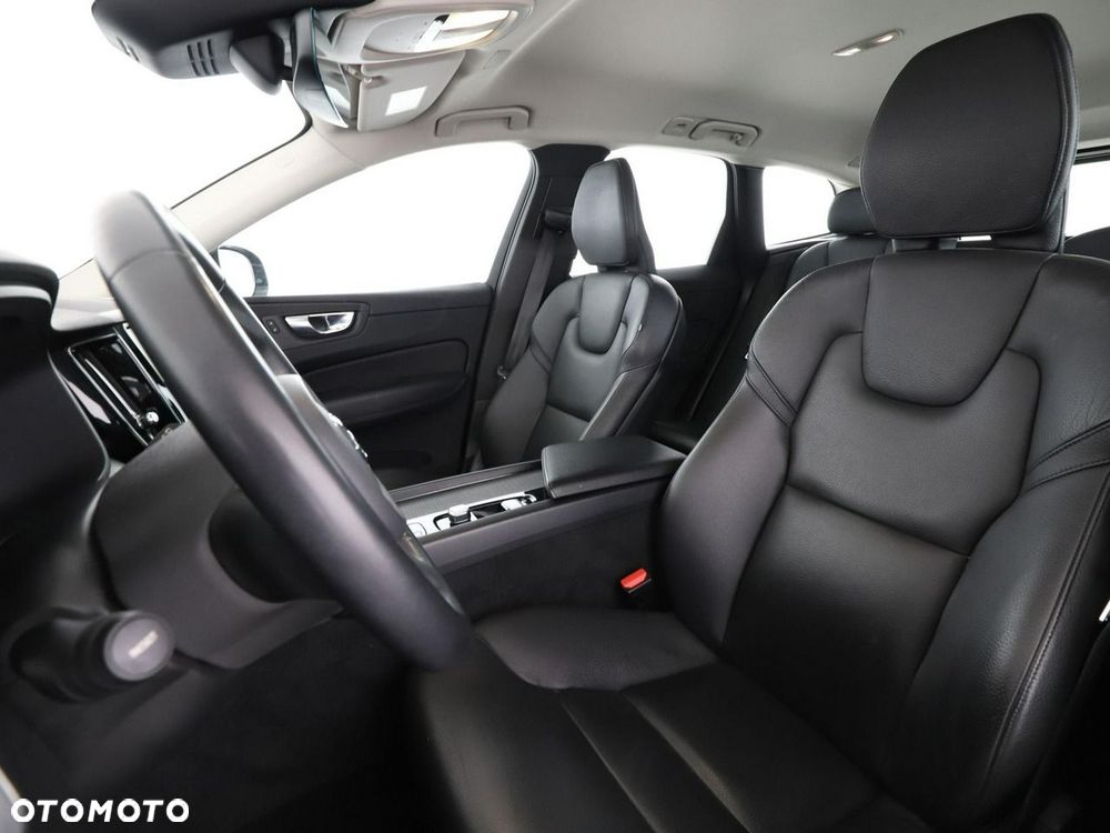 Volvo XC 60 B4 D Geartronic Momentum Pro - 14