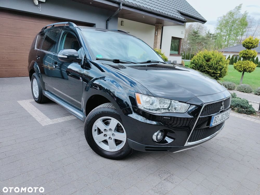 Mitsubishi Outlander 2.2 DI-D 4WD TC-SST Intense - 1