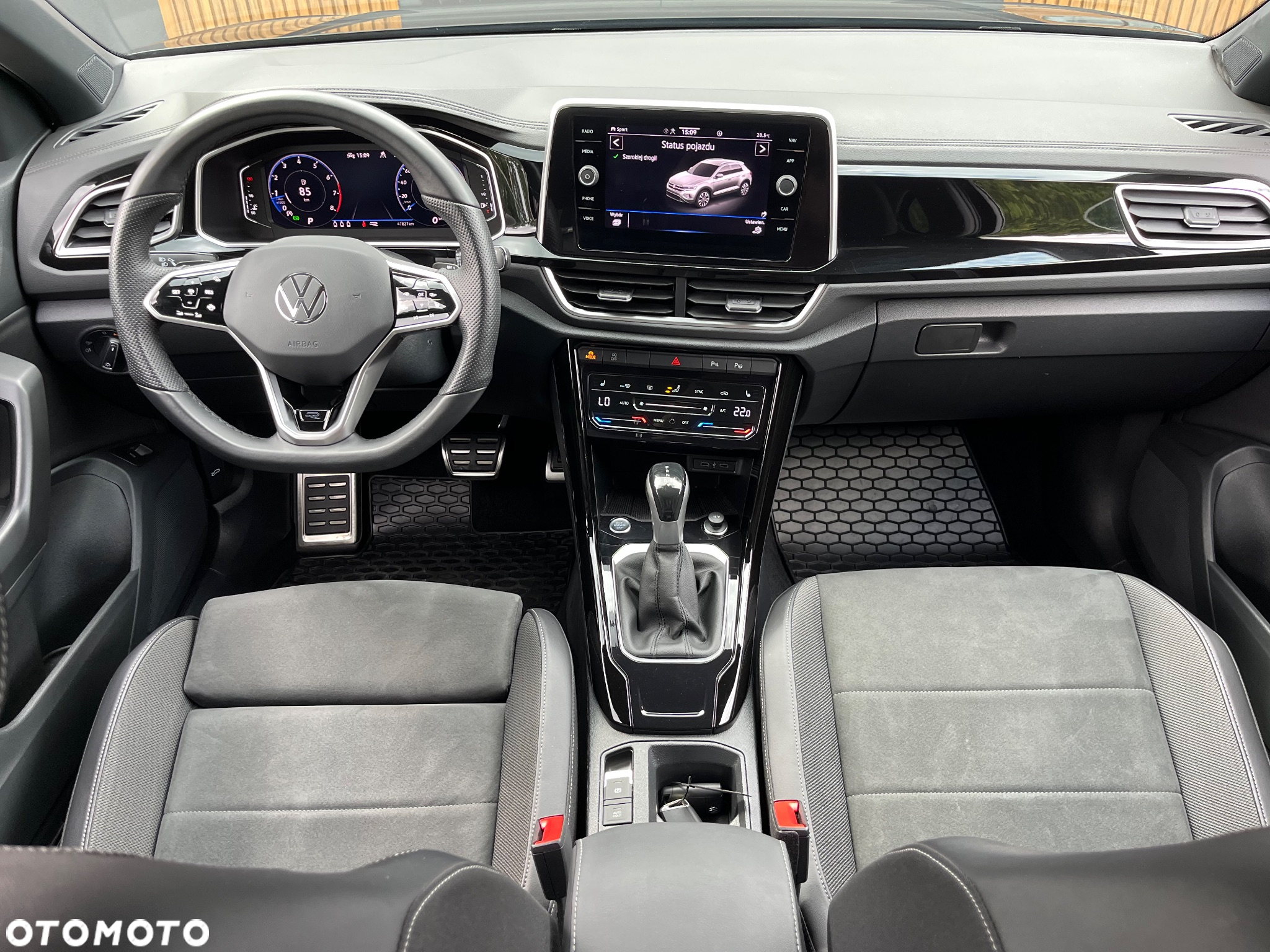 Volkswagen T-Roc 1.5 TSI R-Line DSG - 28