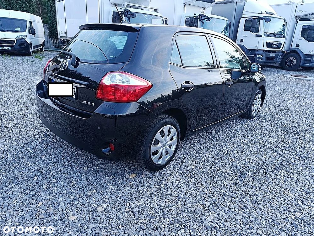 Toyota Auris 1.33 VVT-i Terra Start - 5