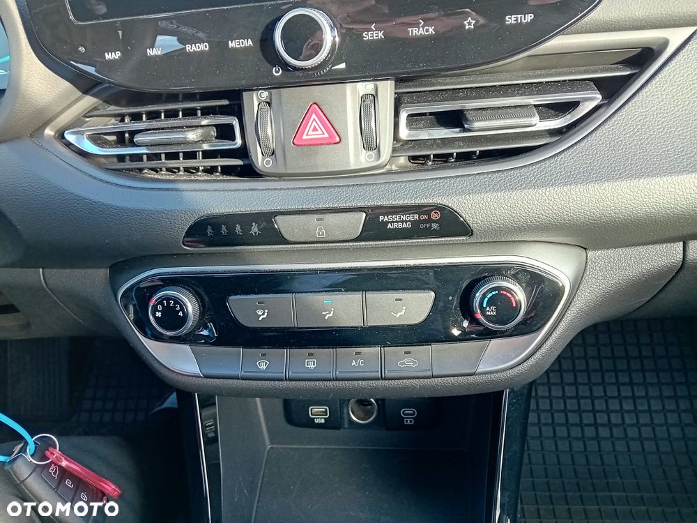 Hyundai i30 - 17
