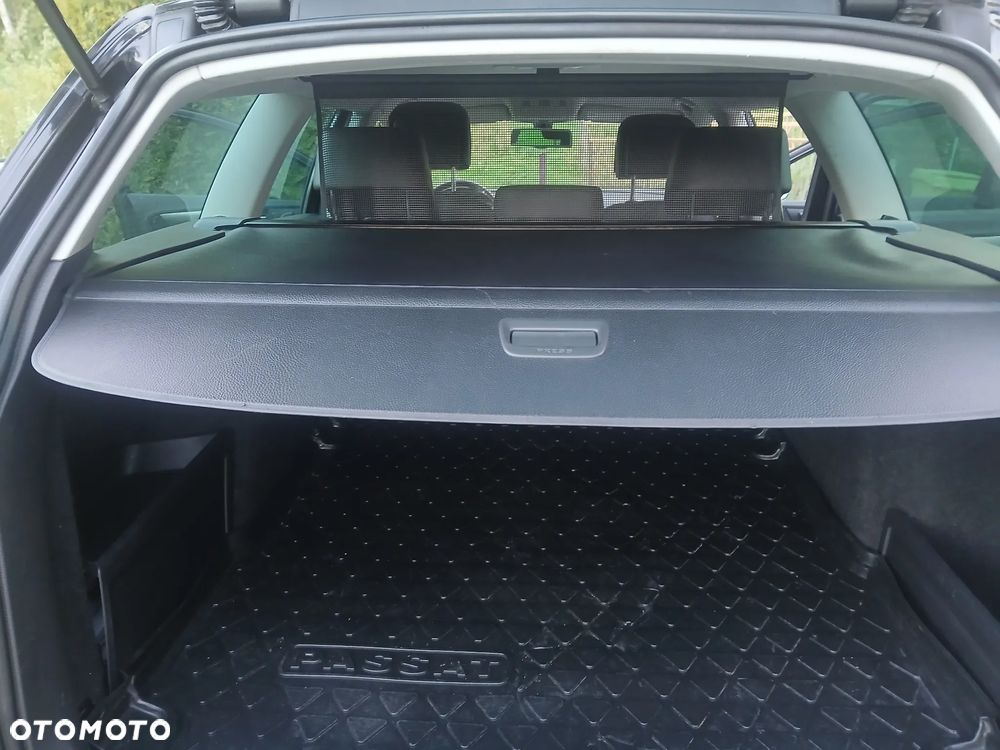 Volkswagen Passat 2.0 Blue TDI SCR Comfortline - 22