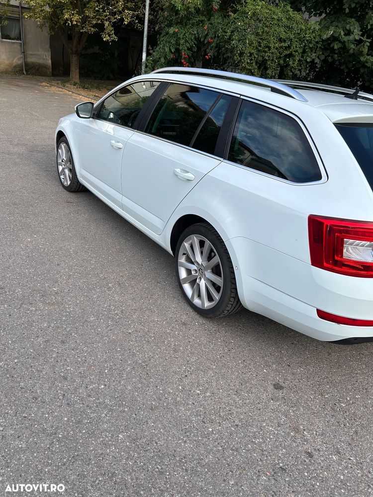 Skoda Octavia 1.6 TDI DSG Style - 5
