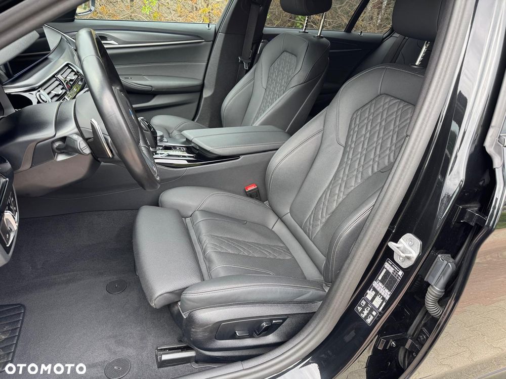 BMW Seria 5 520d xDrive M Sport sport - 18