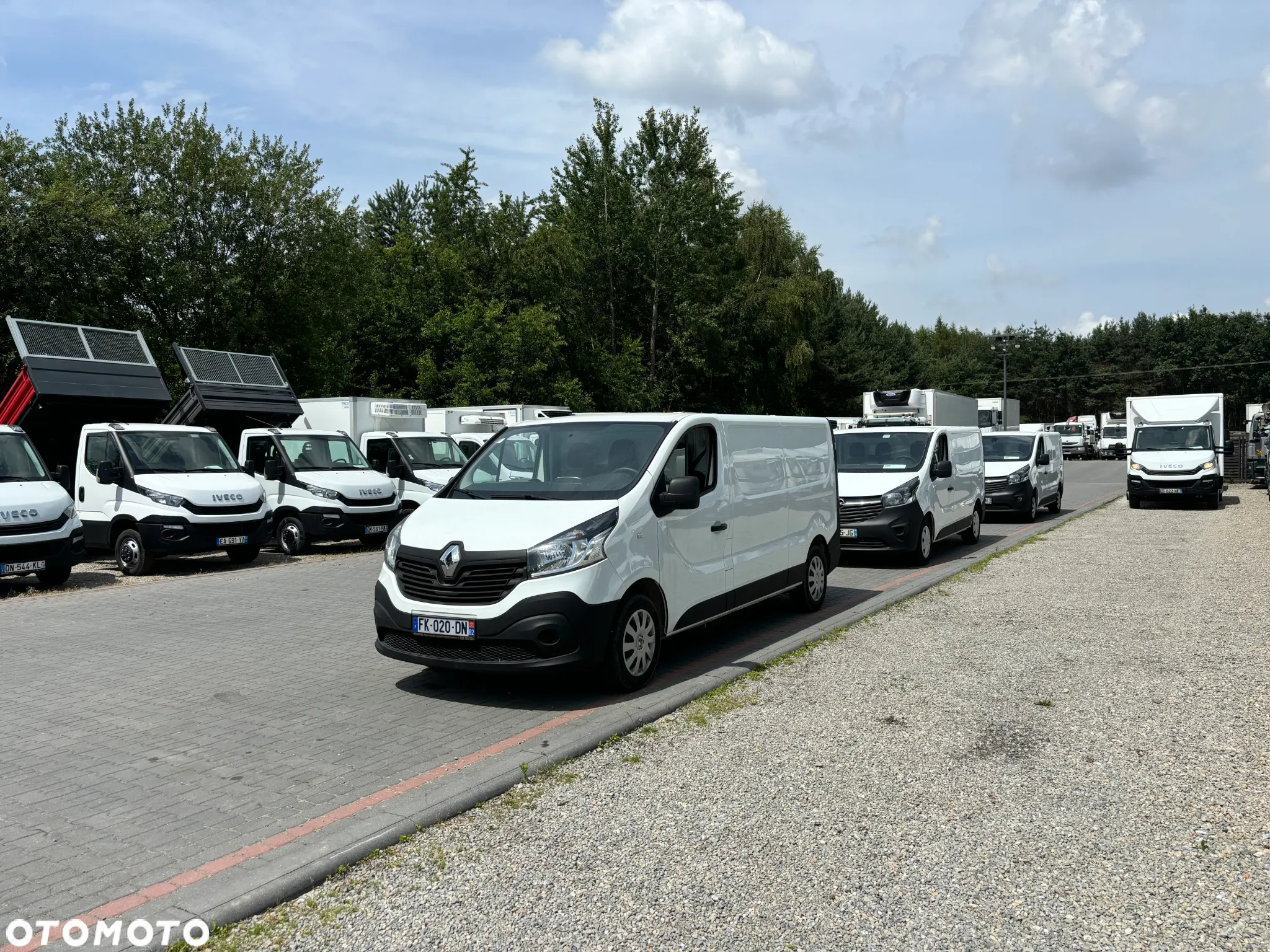 Renault TRAFIC - 2