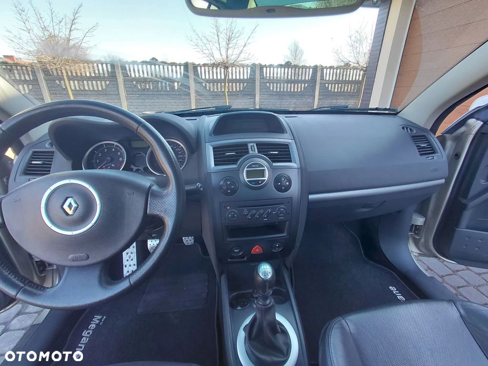 Renault Megane 2.0 Turbo Dynamique - 5