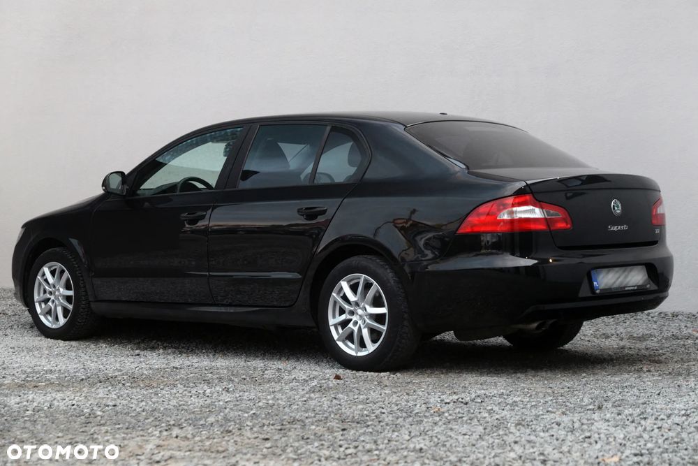 Skoda Superb 1.6 TDI Elegance Greenline - 3