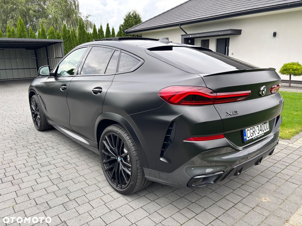 BMW X6 xDrive40d mHEV - 8