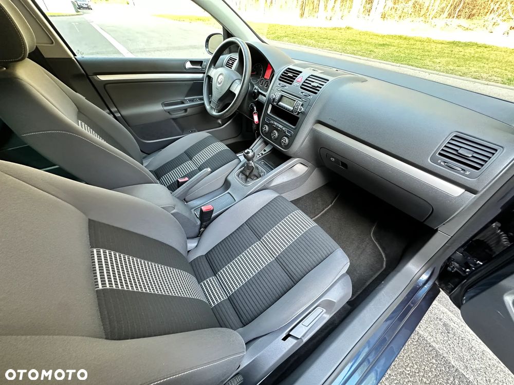 Volkswagen Golf 1.6 United - 29