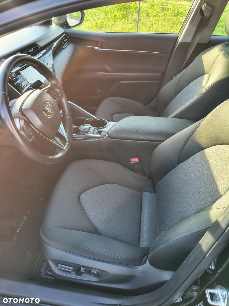 Toyota Camry 2.5 Hybrid Comfort CVT - 13