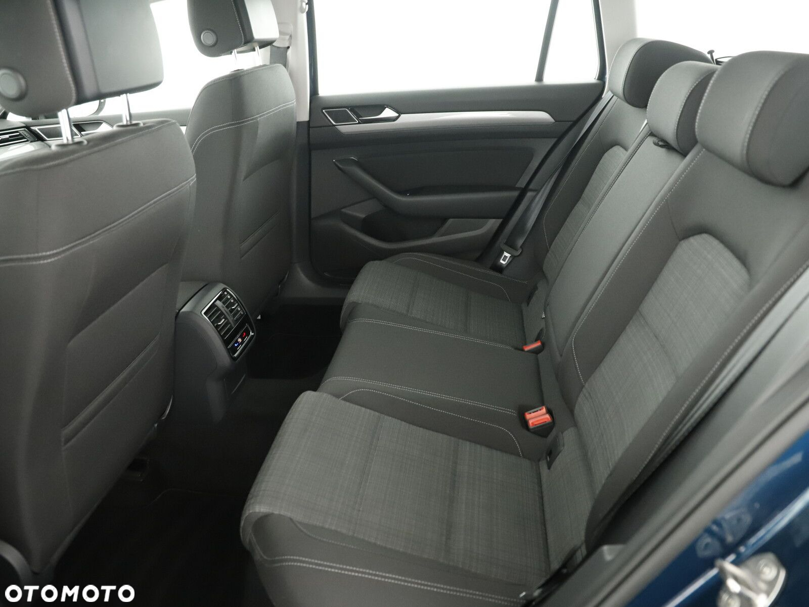 Volkswagen Passat 2.0 TDI EVO Business DSG - 18
