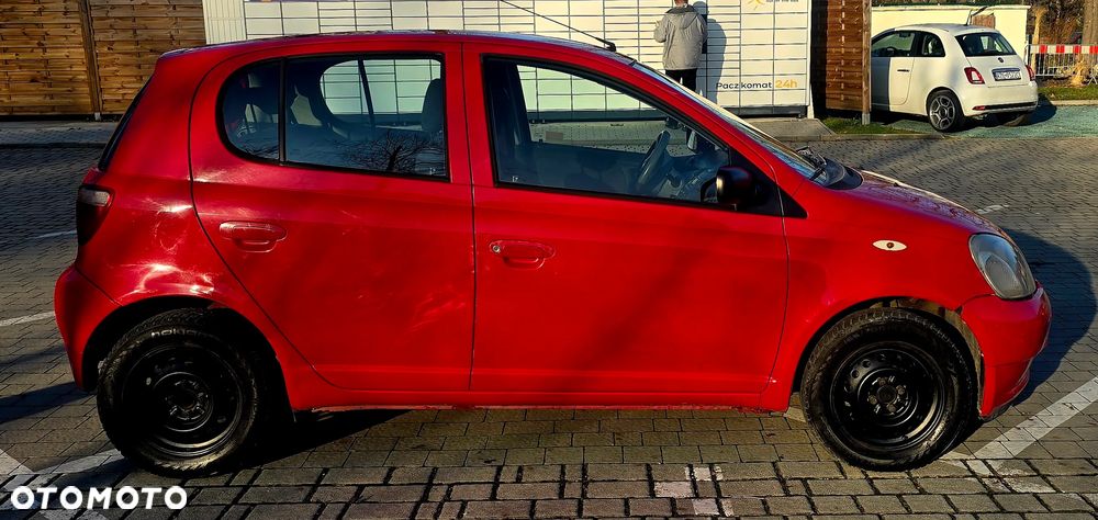 Toyota Yaris 1.0 Base - 10