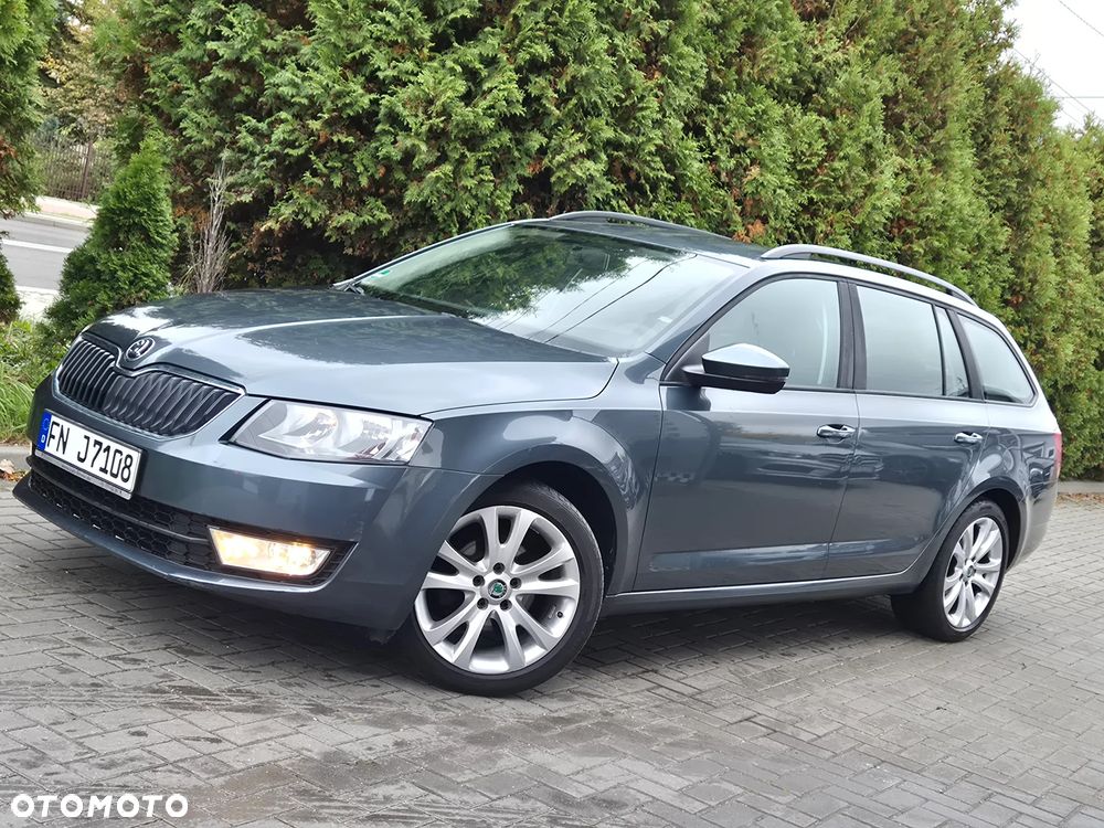 Skoda Octavia 1.6 TDI Edition DSG - 2