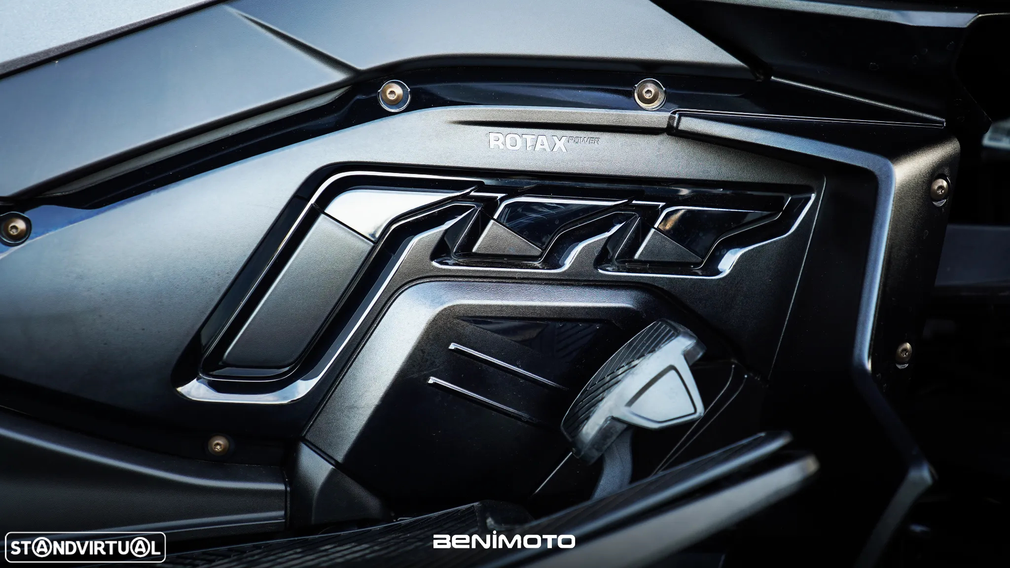 Can-Am Spyder RT Limited Carbon Black - 14