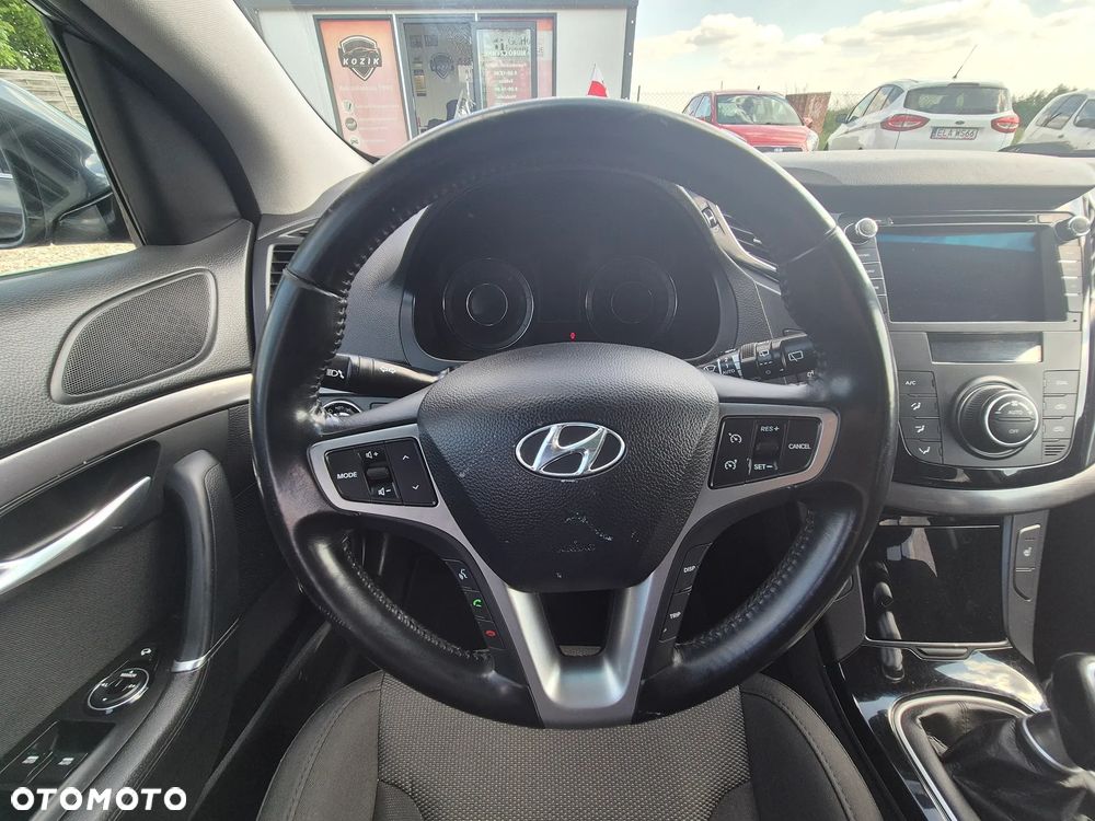 Hyundai i40 Kombi blue 1.7 CRDi Family - 23