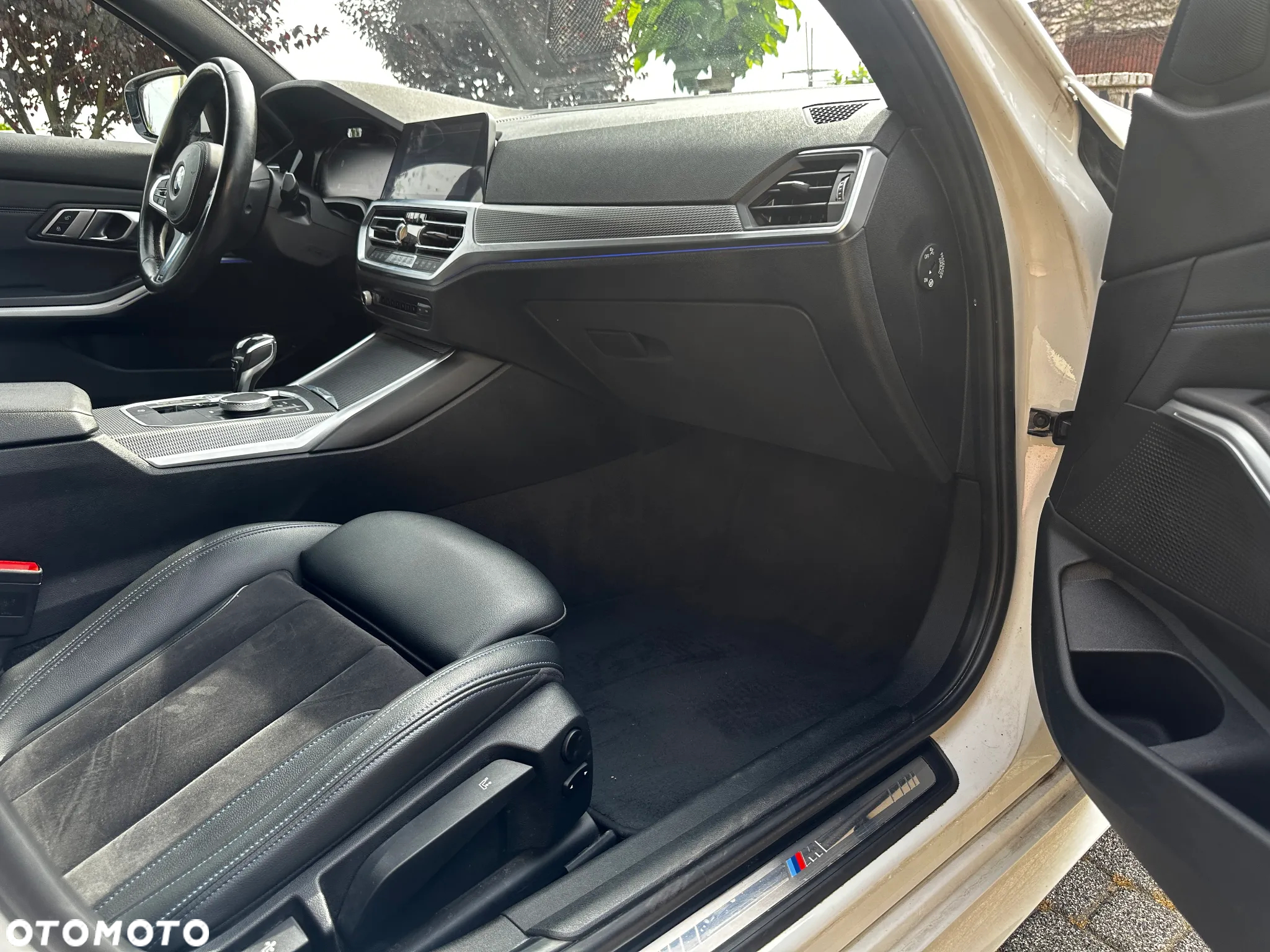 BMW Seria 3 318d Touring Edition M Sport Shadow - 27