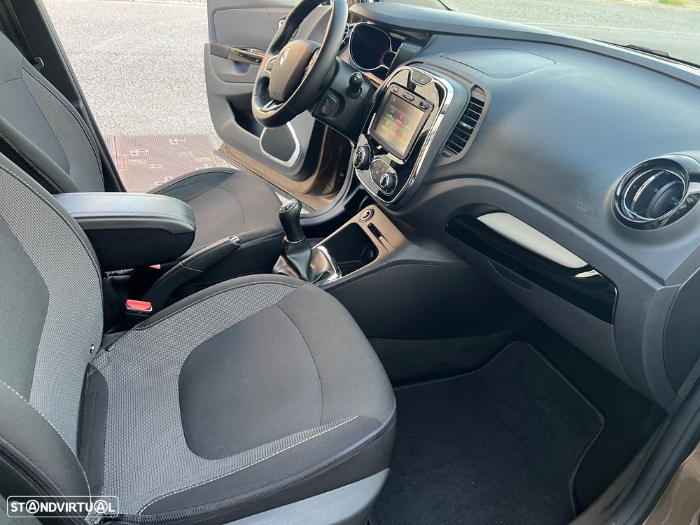Renault Captur 0.9 TCE Exclusive - 6