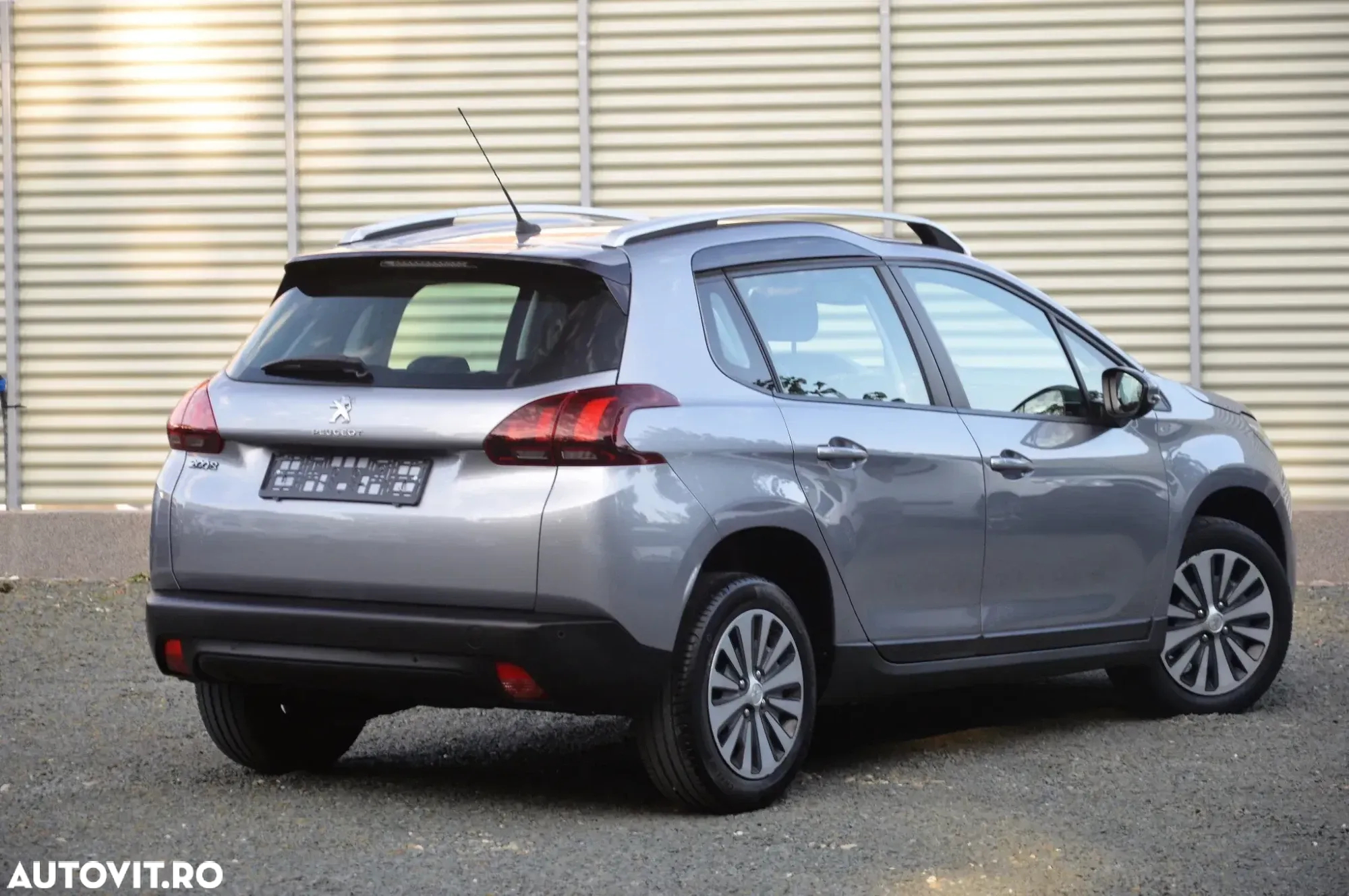 Peugeot 2008 - 14