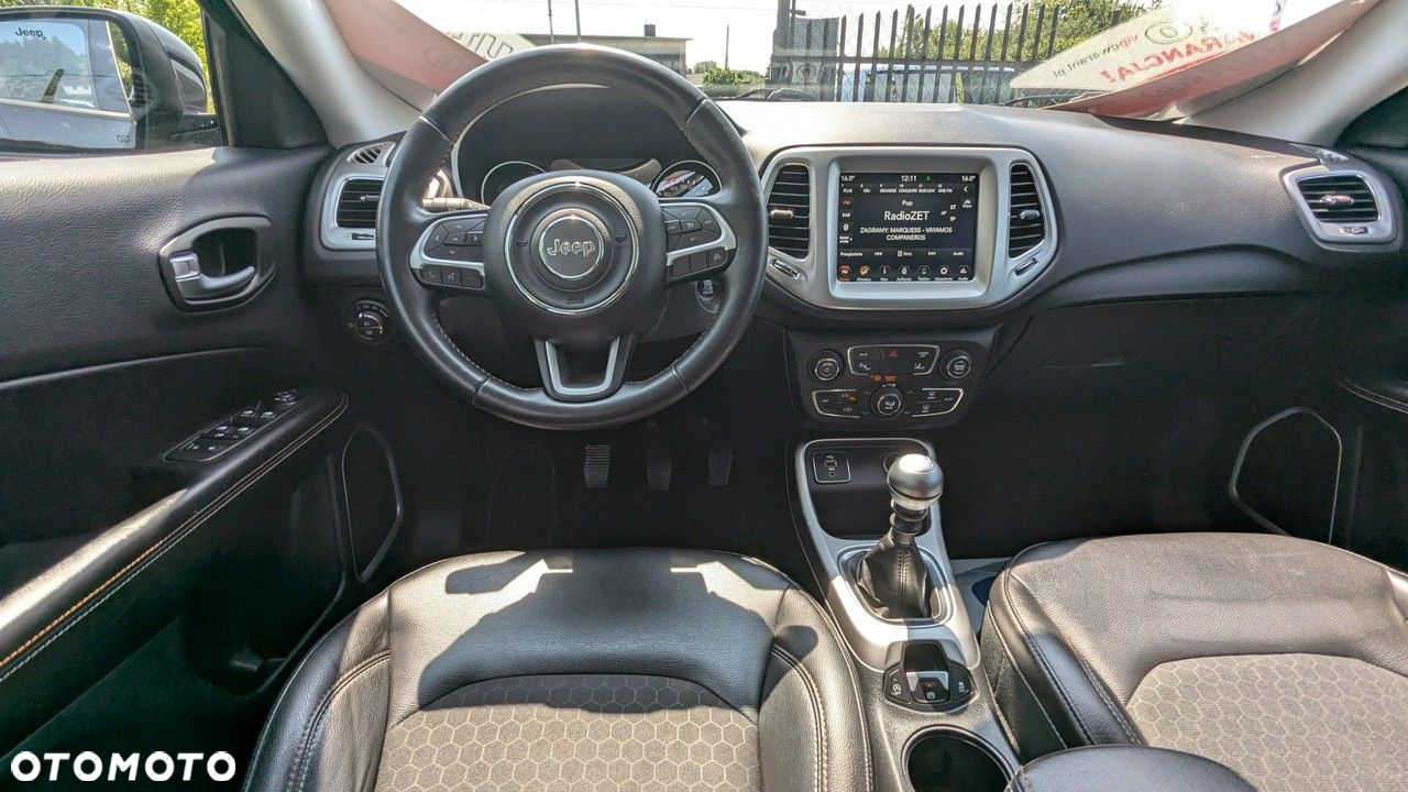Jeep Compass - 29
