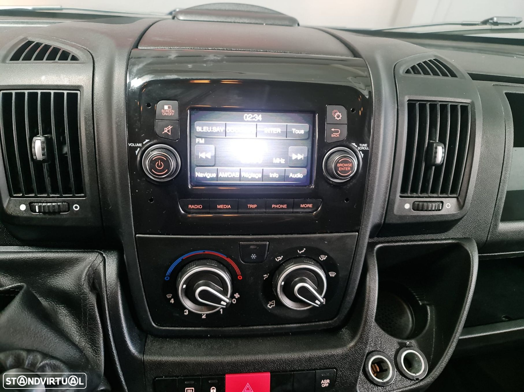Peugeot Boxer 2.2 BlueHDi 333 L2 CD - 17