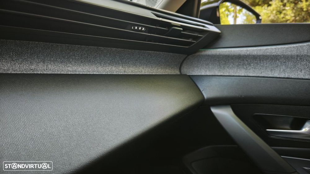 Peugeot 308 1.5 BlueHDi Allure Pack EAT8 - 34