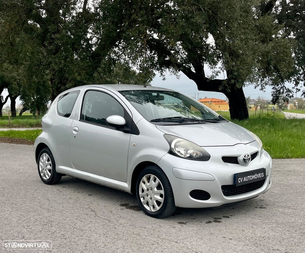 Toyota Aygo 1.0 + AC - 3