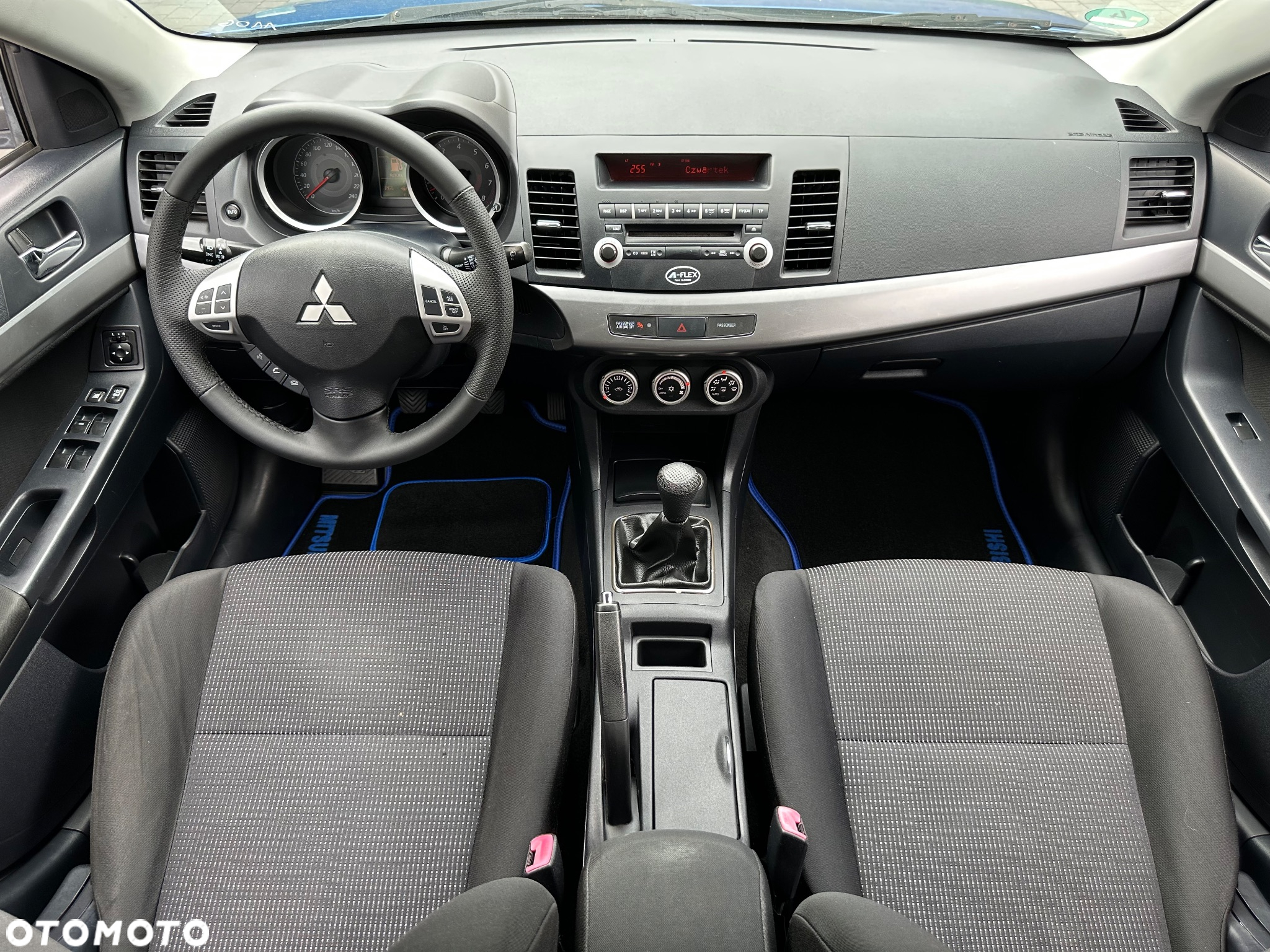 Mitsubishi Lancer 1.8 Intense - 12