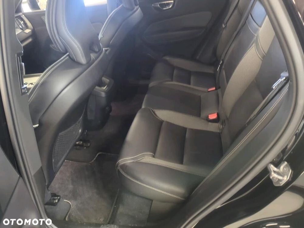 Volvo XC 60 B4 B R-Design - 8