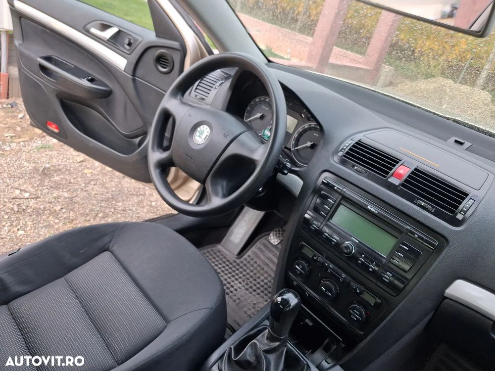 Skoda Octavia 2.0TDI Elegance - 7