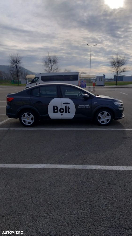 Dacia Logan TCe 90 MT6 Prestige - 4