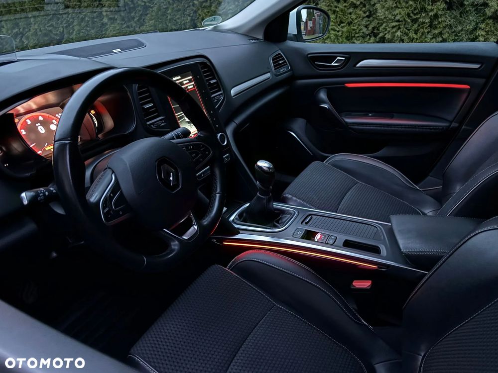 Renault Megane 1.2 16V TCe Energy Bose - 22