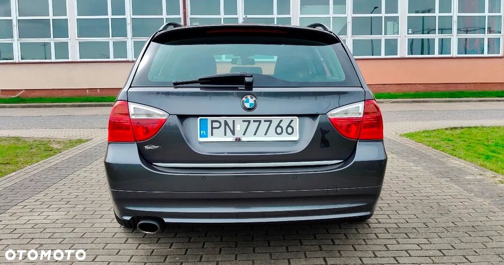 BMW Seria 3 318d - 4