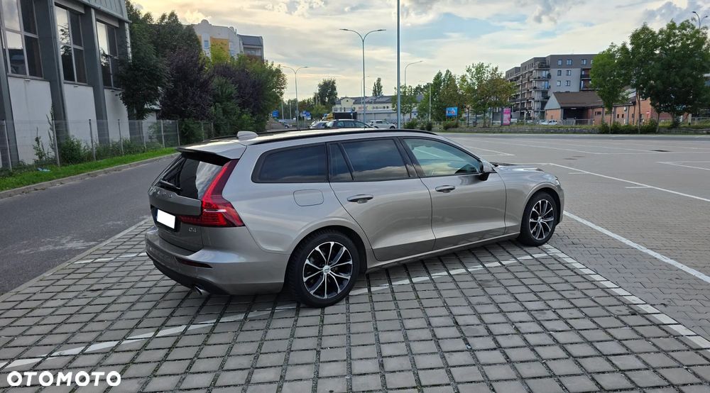 Volvo V60 D4 SCR Momentum - 25