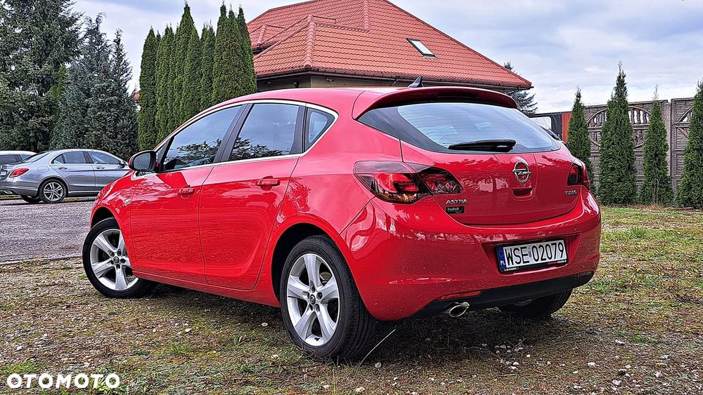 Opel Astra 1.4 Turbo Cosmo - 6