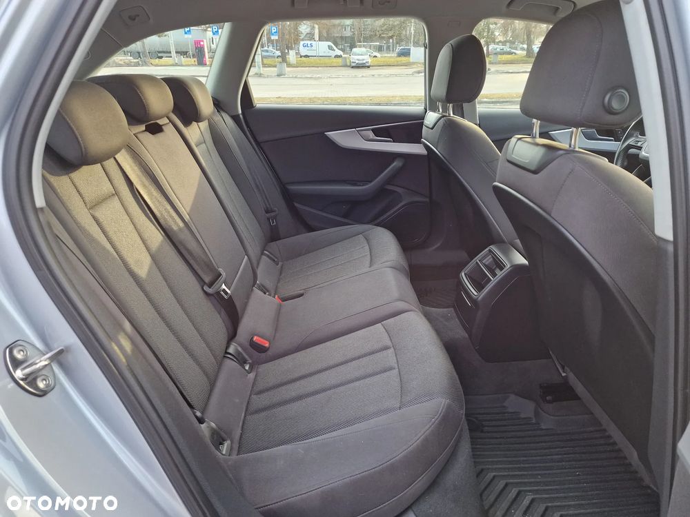 Audi A4 Avant 2.0 TDI S tronic - 8