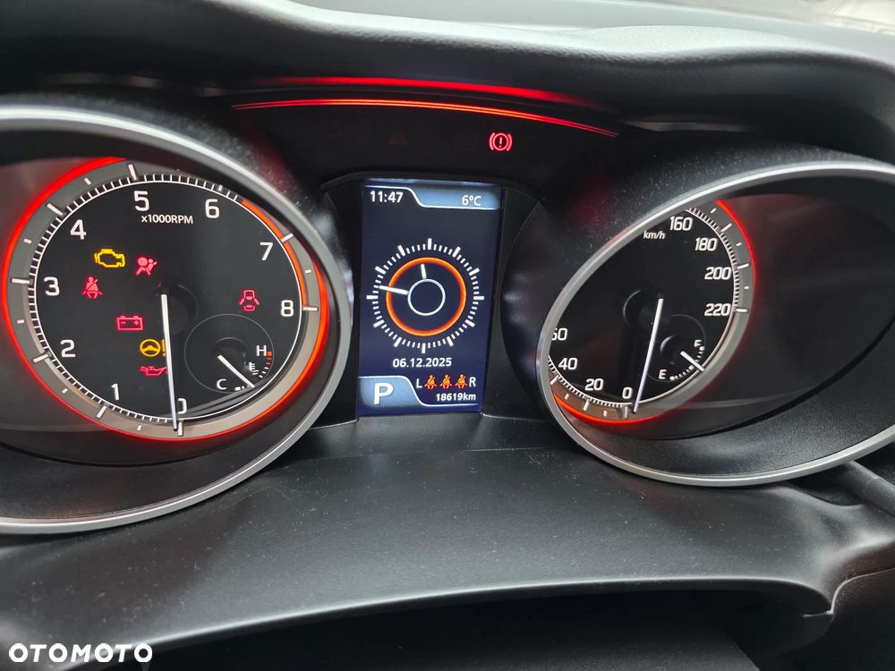 Suzuki Swift 1.2 Dualjet SHVS Premium CVT - 9