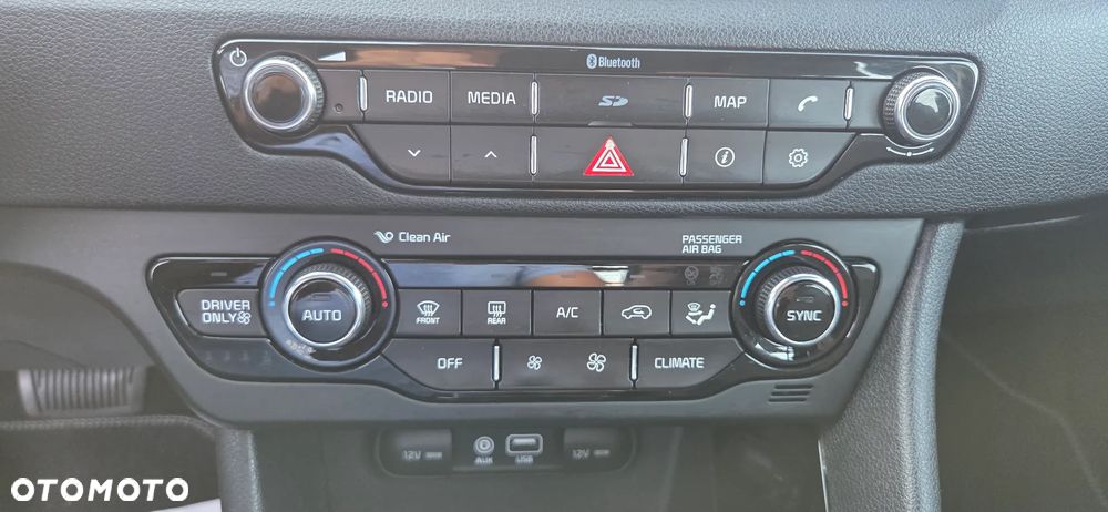Kia Niro 1.6 GDI Hybrid M - 17