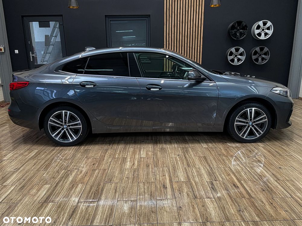 BMW Seria 2 218i - 7