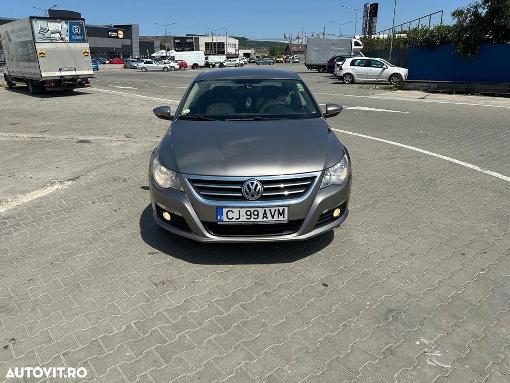 Volkswagen Passat - 2