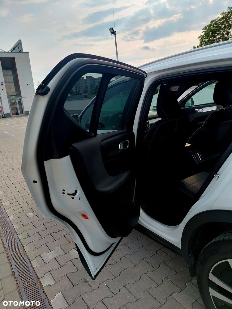 Volvo XC 40 T3 Momentum - 16