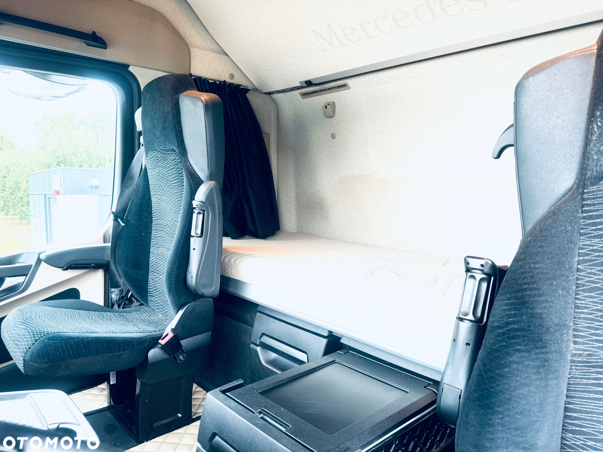Mercedes-Benz Actros 1845 Bigspace Lowdeck - 8