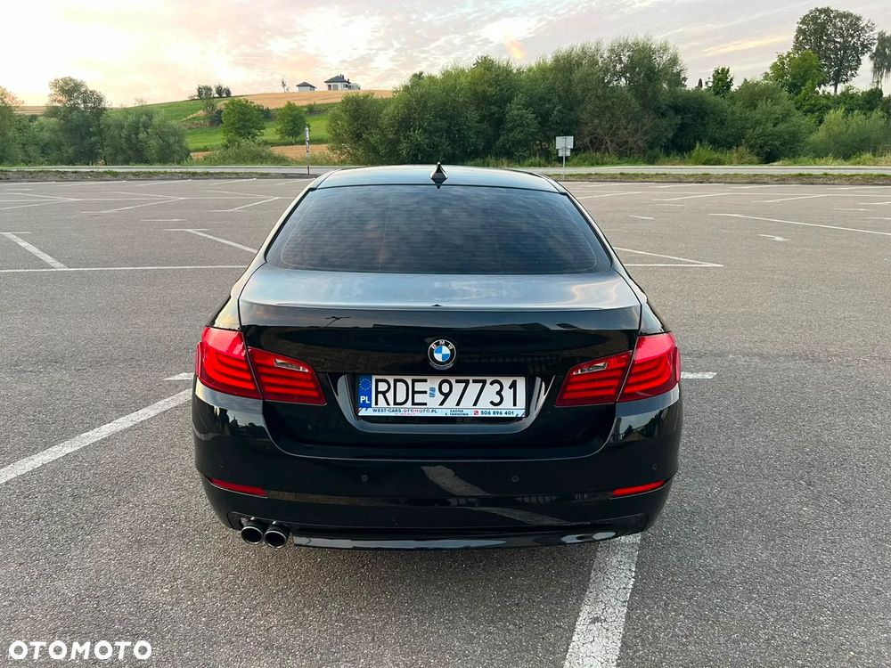 BMW Seria 5 520d Luxury Line - 12